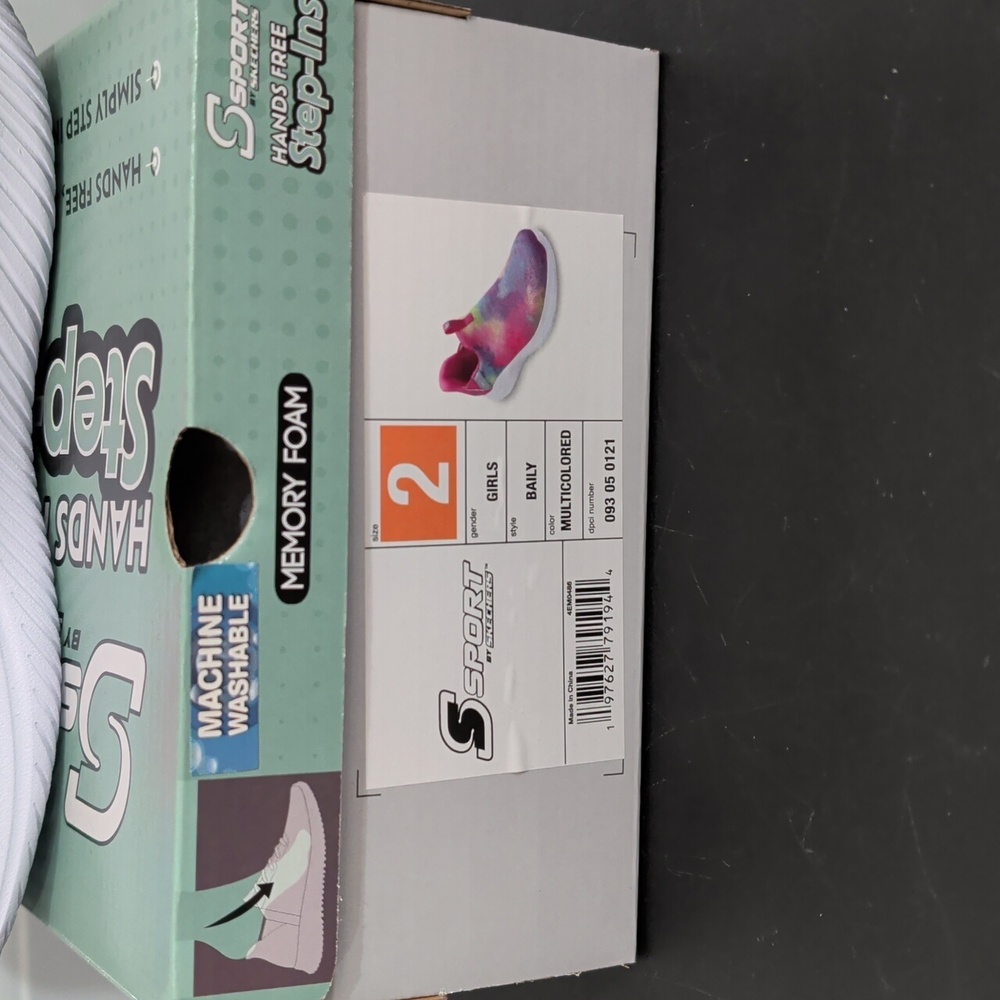 Girls Sketchers Shoes Sizes 2 & 3 Multicolor Step-In Sneakers NWT - Picture 2 of 7